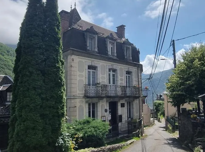 Auberge Du Crabere